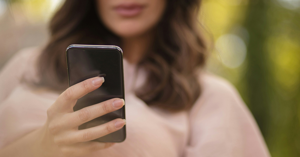 10 Easy Suggestions To Assist You Get Off Your Cellphone And Into Your Life